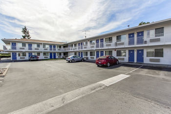 Motel 6 Santa Clara