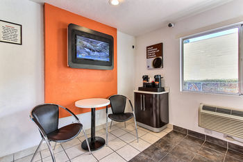 Motel 6 Santa Clara