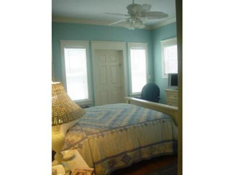 River Lily Inn Bed And Breakfast