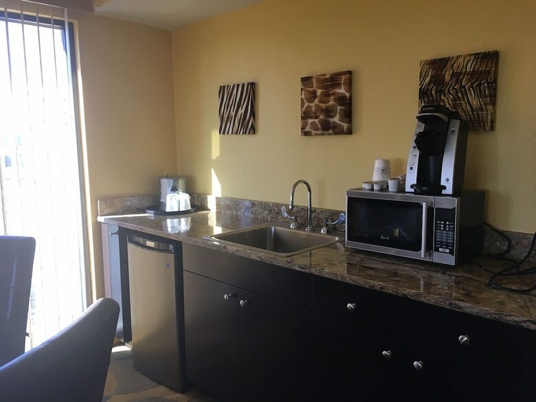 Marble Waters Hotel & Suites