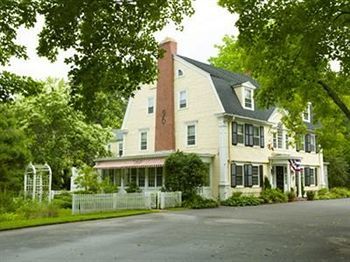 Bed & Breakfast Bee And Thistle Inn
