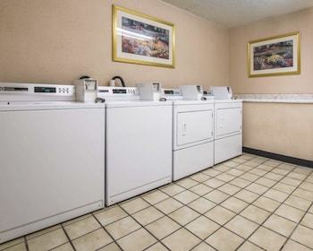 Hotel Clarion Inn And Conference Center
