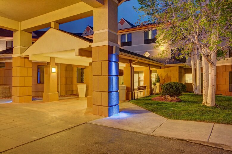 Holiday Inn Express Hotel & Suites Montrose-townsend