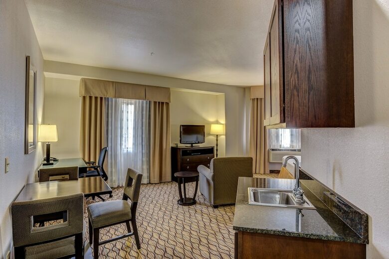 Holiday Inn Express Hotel & Suites Montrose-townsend