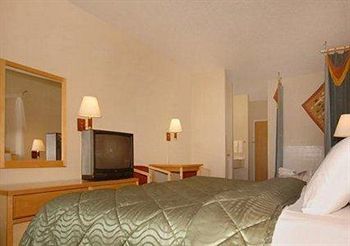 Hotel Econo Lodge West