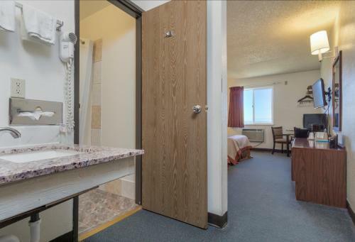 Motel Super 8 Limon