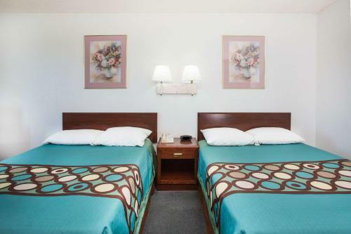 Motel Super 8 Limon