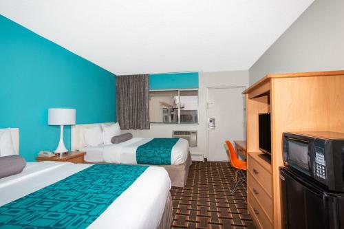 Hotel Howard Johnson Express Inn - Colorado Springs