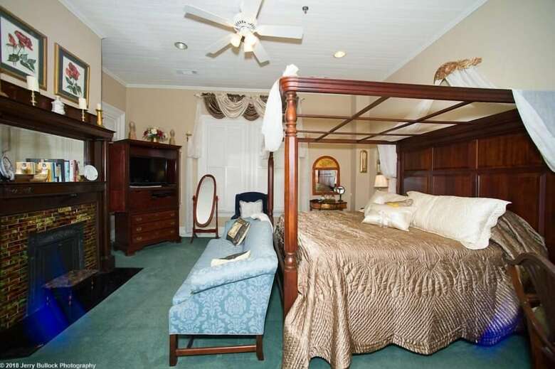 Page House Bed And Breakfast