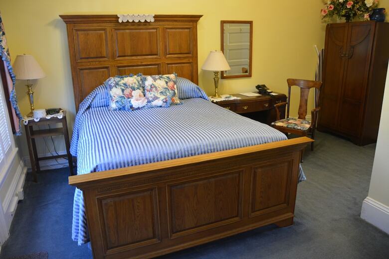 Page House Bed And Breakfast