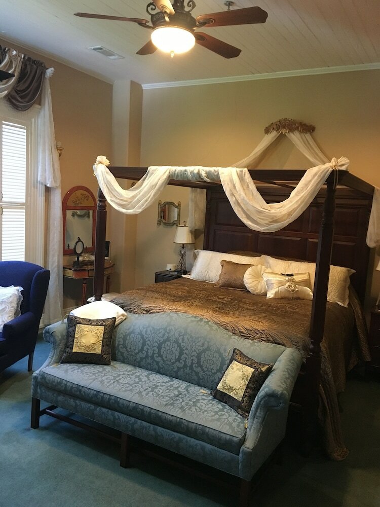 Page House Bed And Breakfast