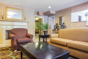Hostal Quality Inn & Conference Center