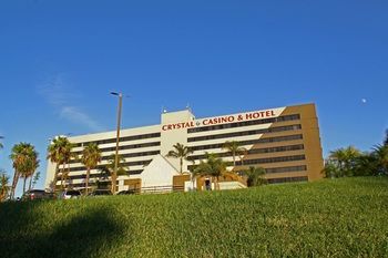 La Crystal Hotel
