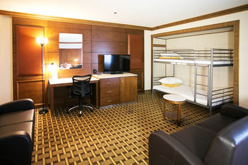 La Crystal Hotel