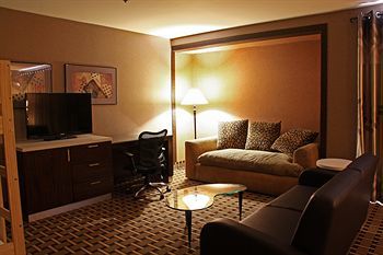 La Crystal Hotel