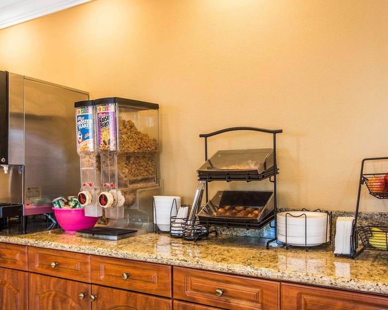 Motel Rodeway Inn & Suites
