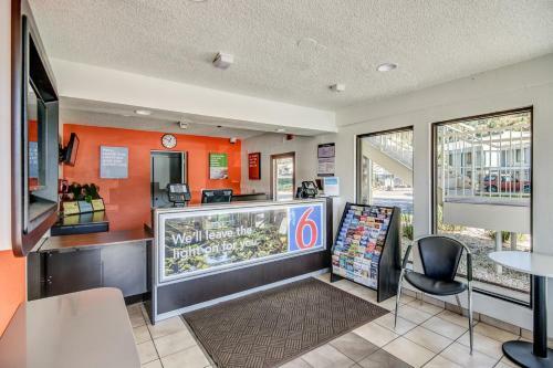 Motel 6 Stockton North