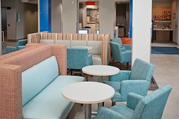 Holiday Inn Express Hotel & Suites Scott - Lafayette West