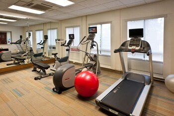 Holiday Inn Express Hotel & Suites Scott - Lafayette West
