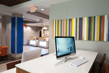 Holiday Inn Express Hotel & Suites Scott - Lafayette West