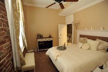 Bed & Breakfast Hamilton House Inn