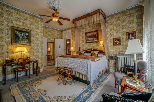 Bed & Breakfast Pinehill Inn