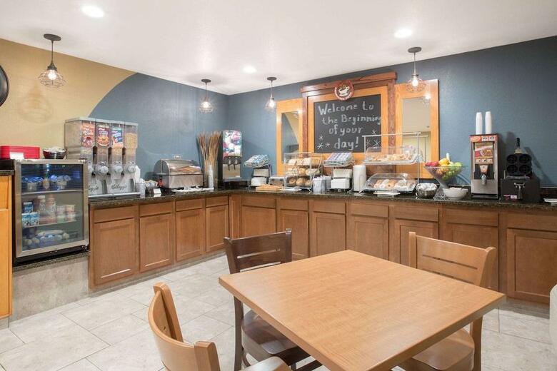 Hotel Rodeway Inn Mount Pleasant