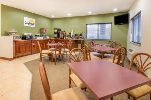Hotel Days Inn Topeka