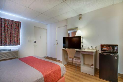 Motel 6 Salina