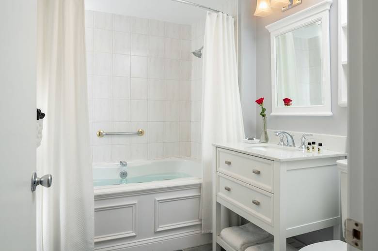 Bed & Breakfast Maine Stay Inn & Cottages