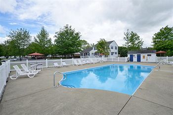 Motel Americas Best Value Inn & Cottages