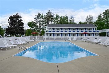 Motel Americas Best Value Inn & Cottages