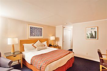 Motel Americas Best Value Inn & Cottages