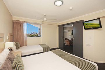 Australis Sovereign Hotel