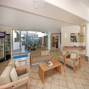Australis Sovereign Hotel