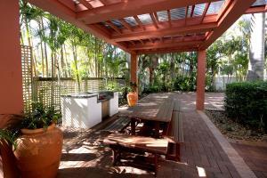 Australis Sovereign Hotel