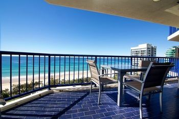 Hotel Surf Regency