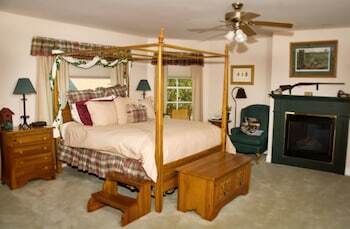 Bed & Breakfast Brightwood Inn Country Inn