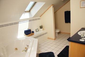 Bed & Breakfast Brightwood Inn Country Inn