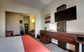 Holiday Inn Express Hotel & Suites Meridian