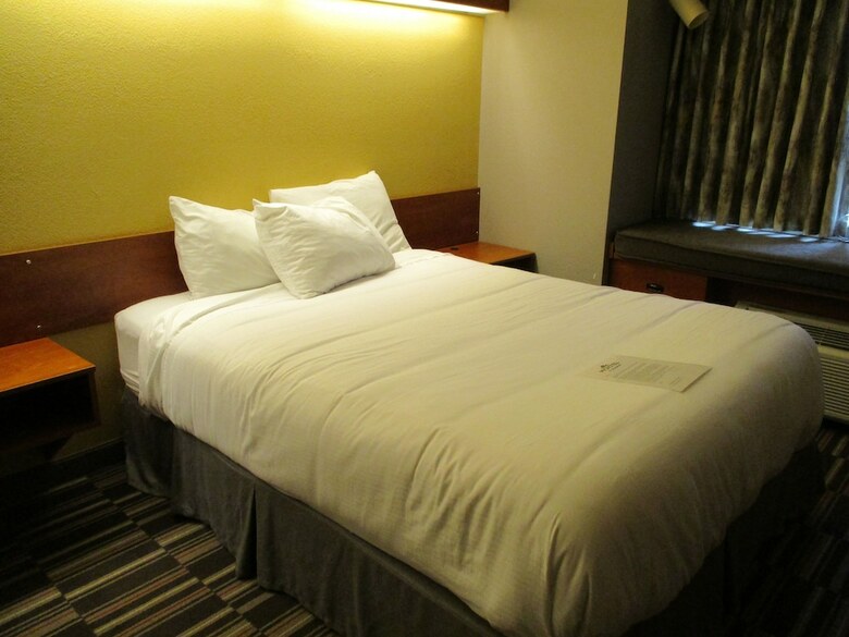 Hotel Microtel Inn & Suites By Wyndham New Ulm