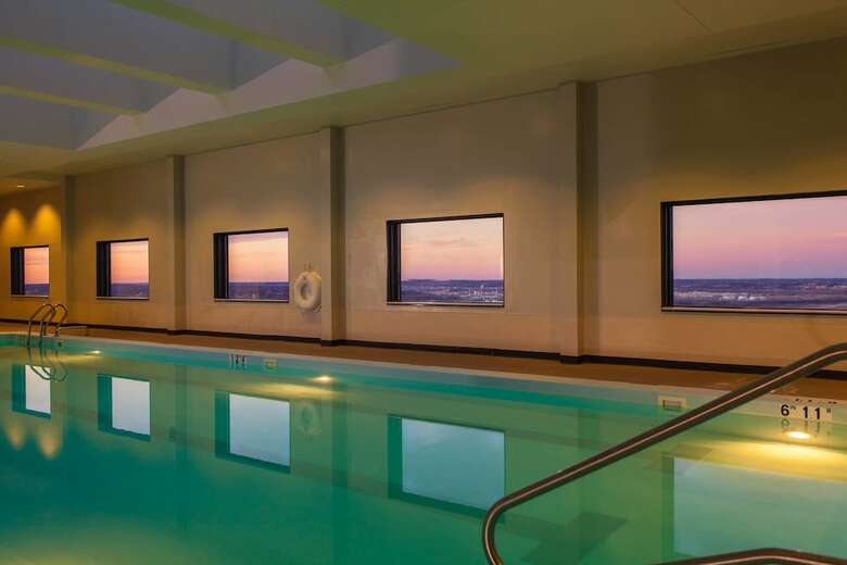 Hotel Kansas City Marriott Downtown
