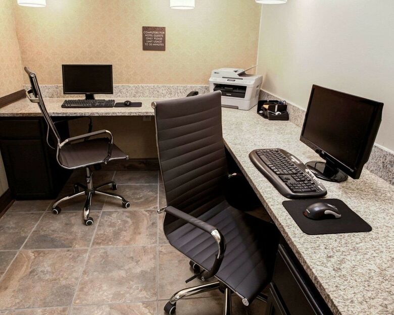 Hotel Comfort Suites