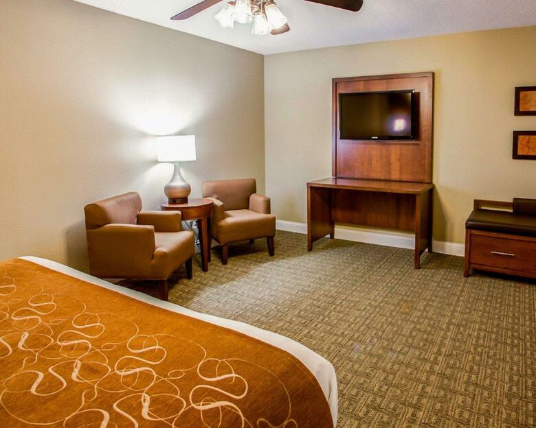 Hotel Comfort Suites