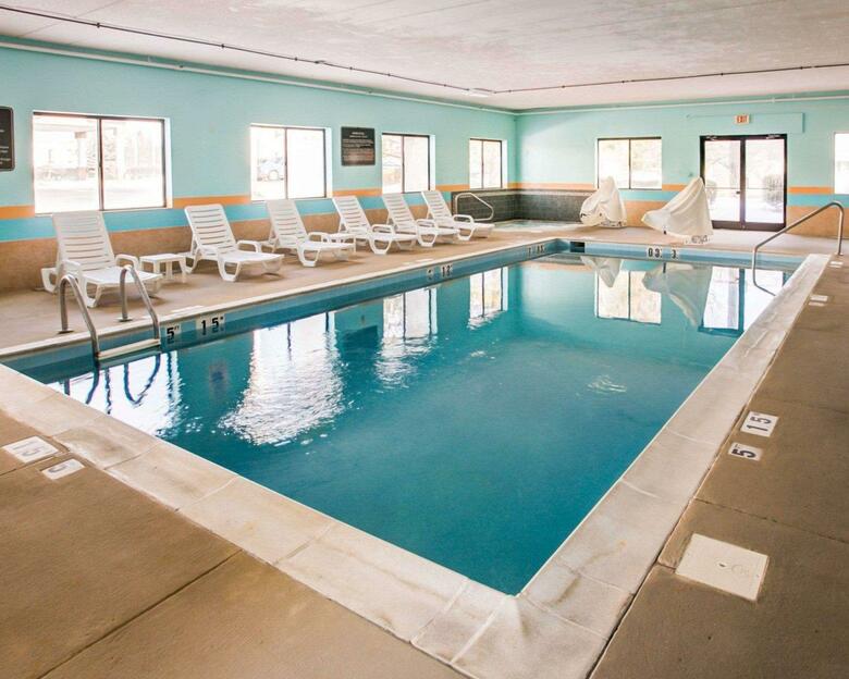 Hotel Comfort Suites