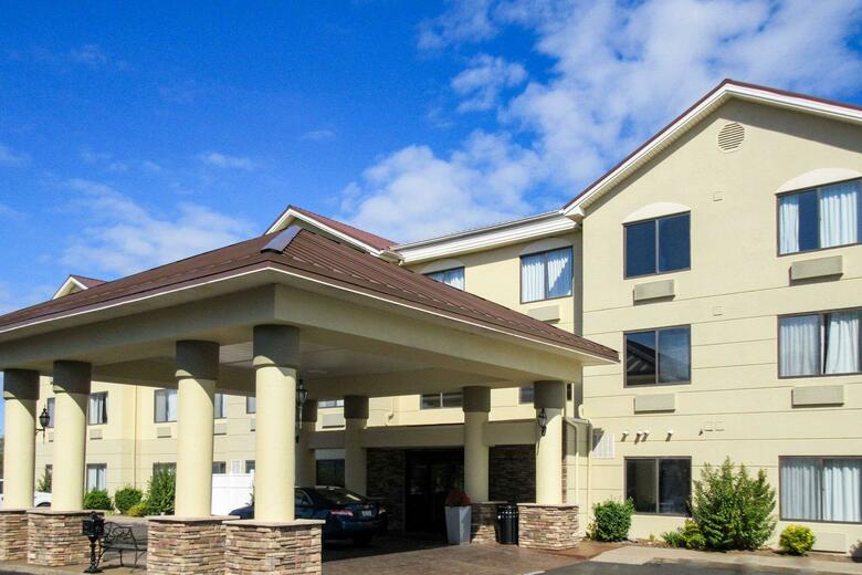 Hotel Comfort Suites