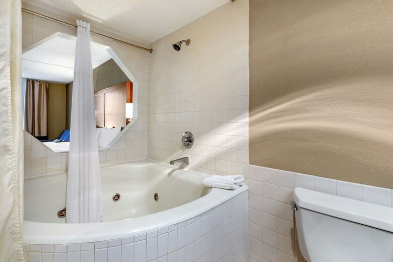 Hotel Comfort Inn