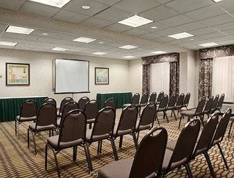 Hotel Wingate By Wyndham Fayetteville