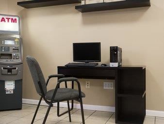 Motel Super 8 Charlotte University