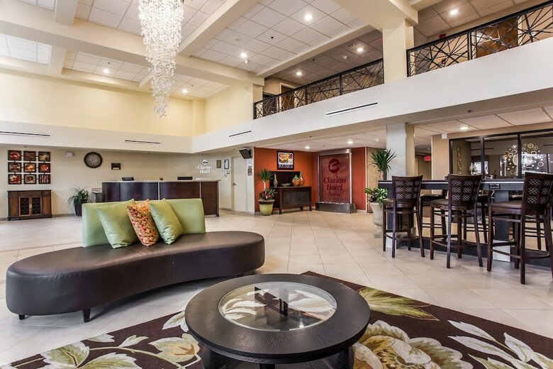Clarion Hotel Airport & Conference Center